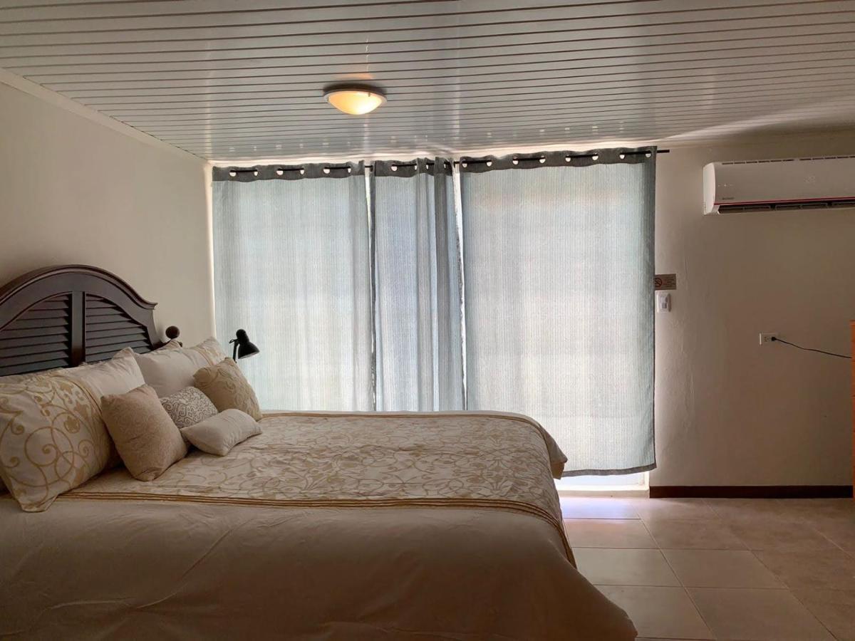 Sandpiper Beach Apartments Παλμ Μπιτς Εξωτερικό φωτογραφία
