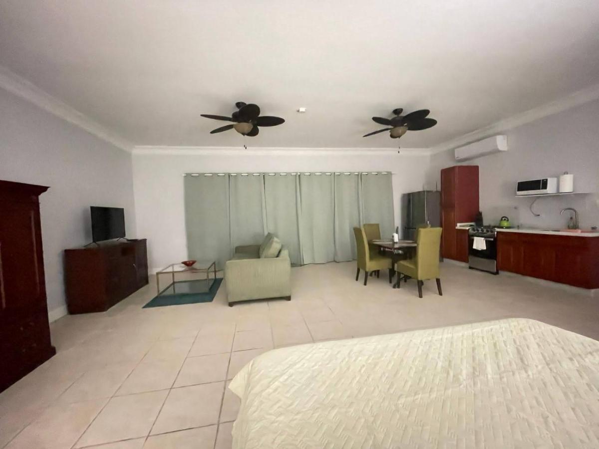 Sandpiper Beach Apartments Παλμ Μπιτς Εξωτερικό φωτογραφία