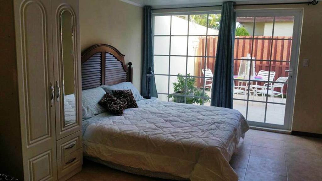 Sandpiper Beach Apartments Παλμ Μπιτς Εξωτερικό φωτογραφία